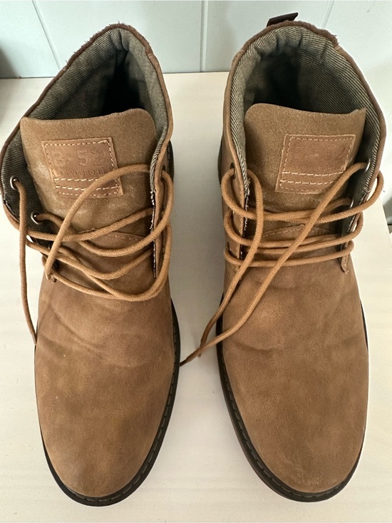 Bullboxer Other - Men's Suede Chukka Boots in Tan — Lace-Up Casual Boots Size 10